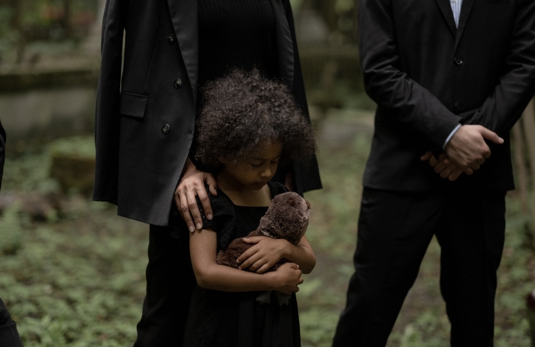 You are currently viewing Why Children Should Be Included in the Funeral Process: A Personal Story